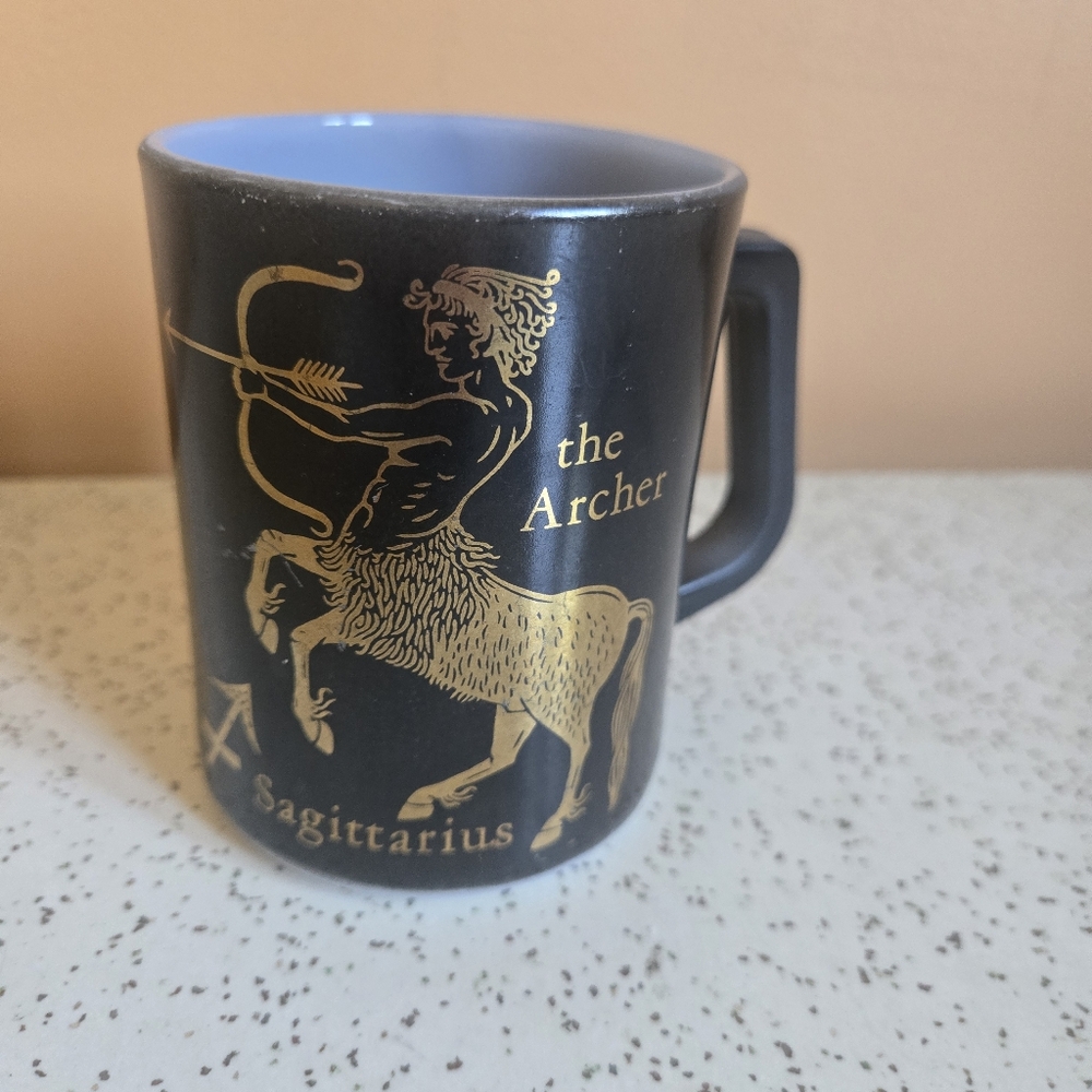 Federal Glass Sagittarius The Archer Zodiac Mug Vintage